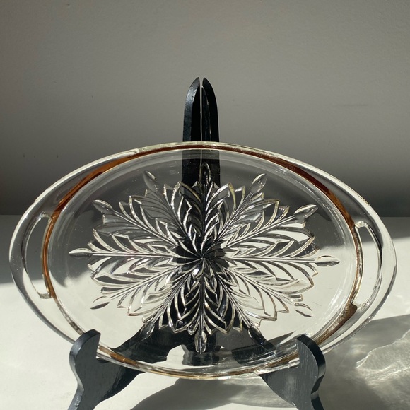 Vintage 10” Jeannette Glass Oval Serving Tray with Gold Trim - Feather Pattern - Picture 2 of 12